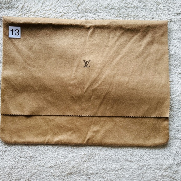 Louis Vuitton Tan Dust Bag - Picture 2 of 6